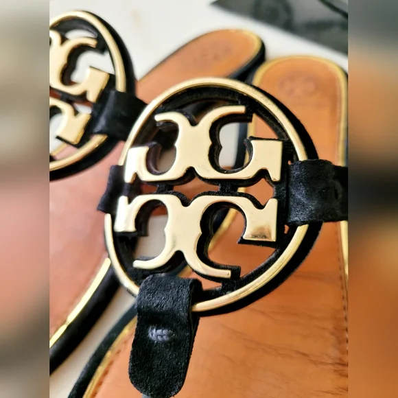 Tory Burch Miller Leather Thong Sandals Metal/Gold Logo Black/Tan US 8 - Picture 2 of 16